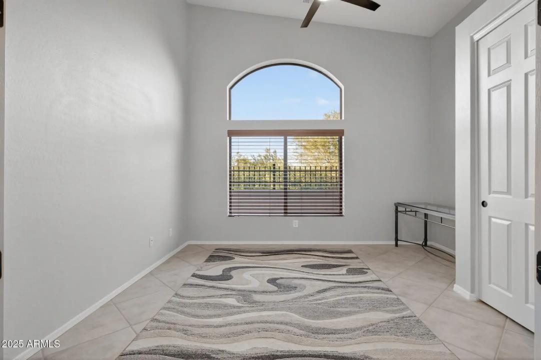 Real Estate Picture 14