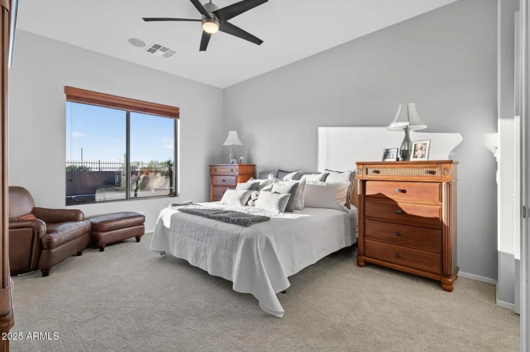 Real Estate Picture 28