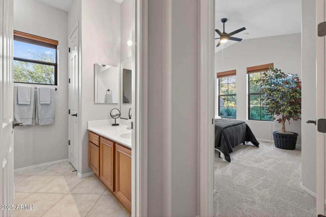 Real Estate Picture 10