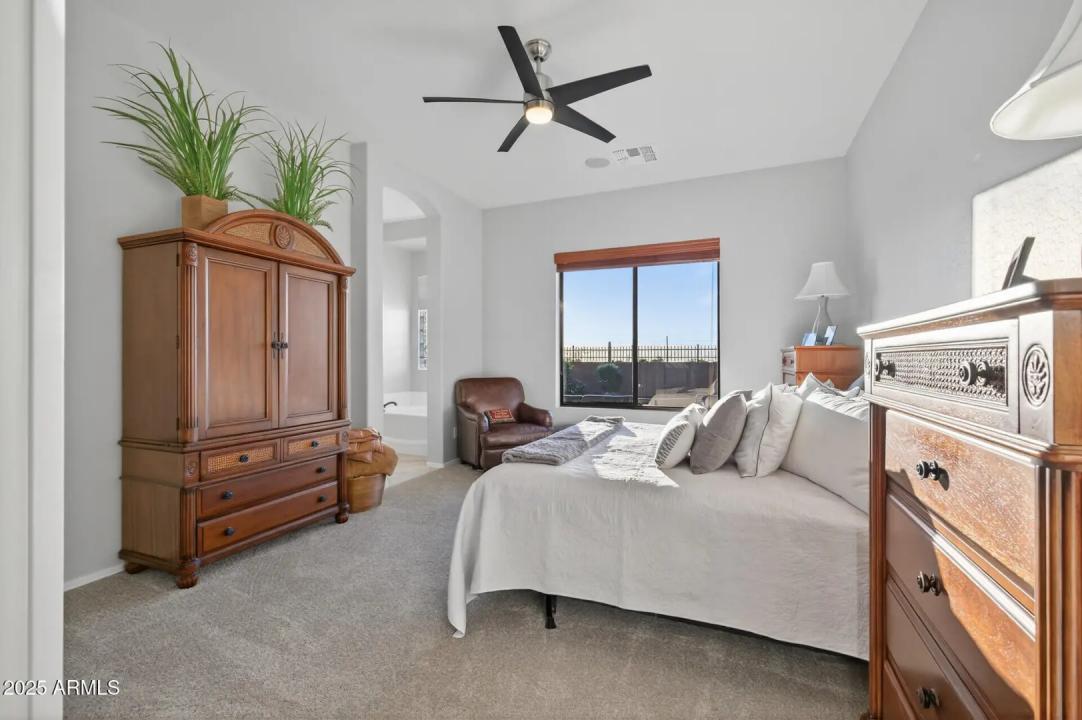 Real Estate Picture 30