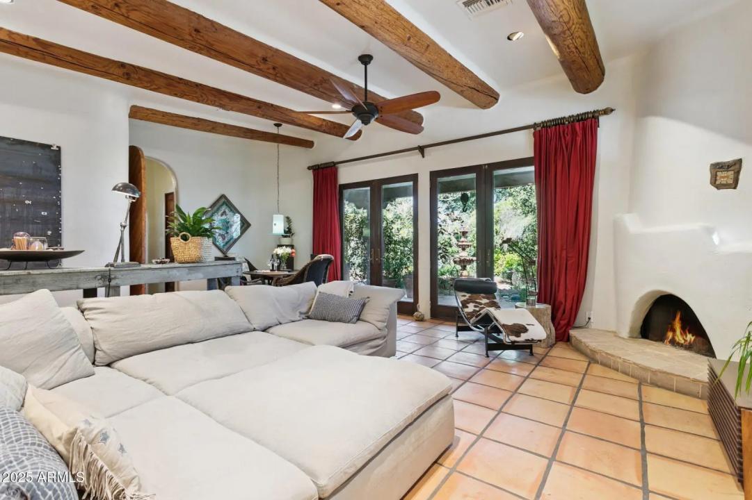 Real Estate Picture 13