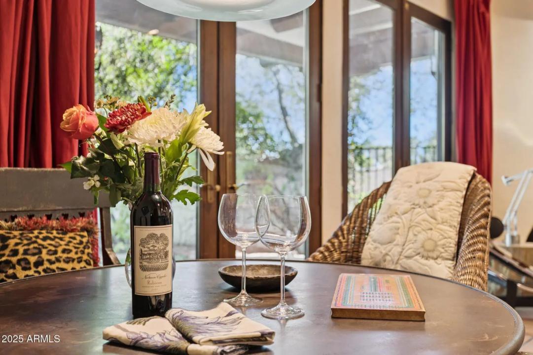 Real Estate Picture 14