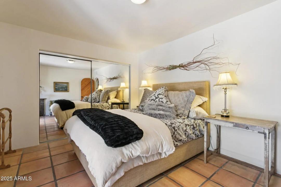 Real Estate Picture 38