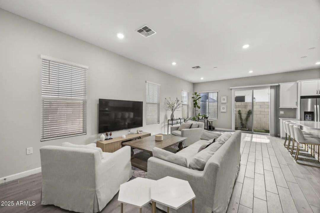 Real Estate Picture 2