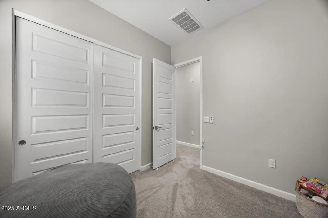 Real Estate Picture 20