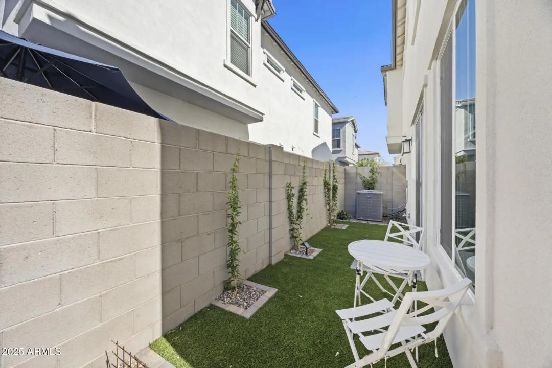 Real Estate Picture 26