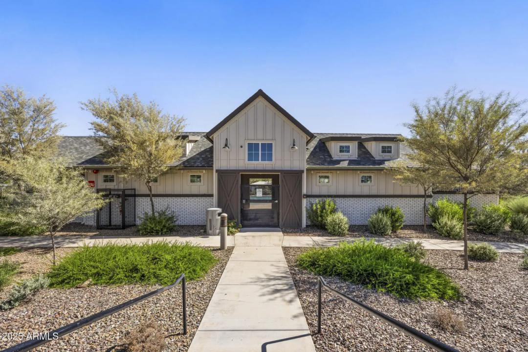 Real Estate Picture 31