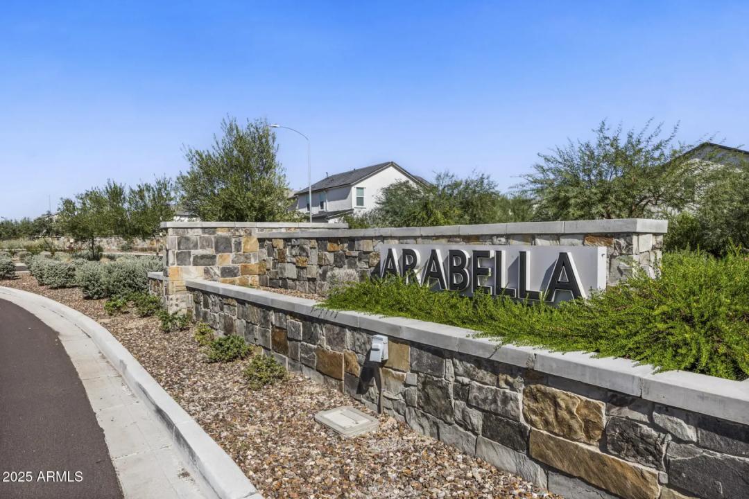 Real Estate Picture 33