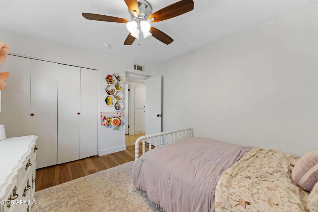 Real Estate Picture 15