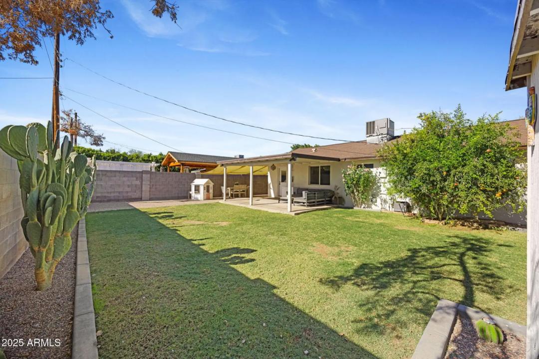 Real Estate Picture 20