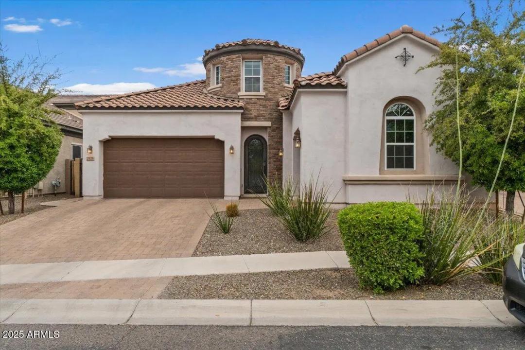 Real Estate Picture 1