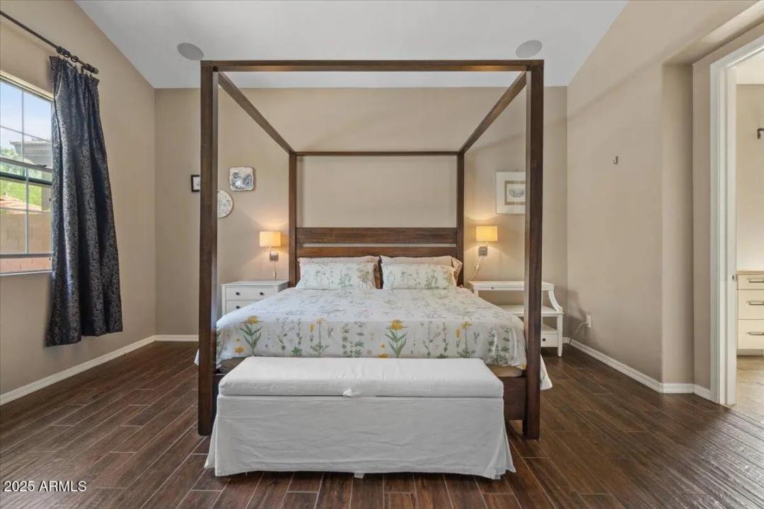 Real Estate Picture 25