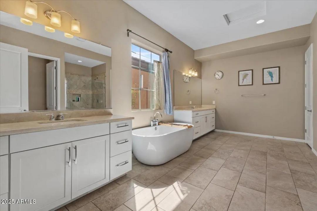 Real Estate Picture 27