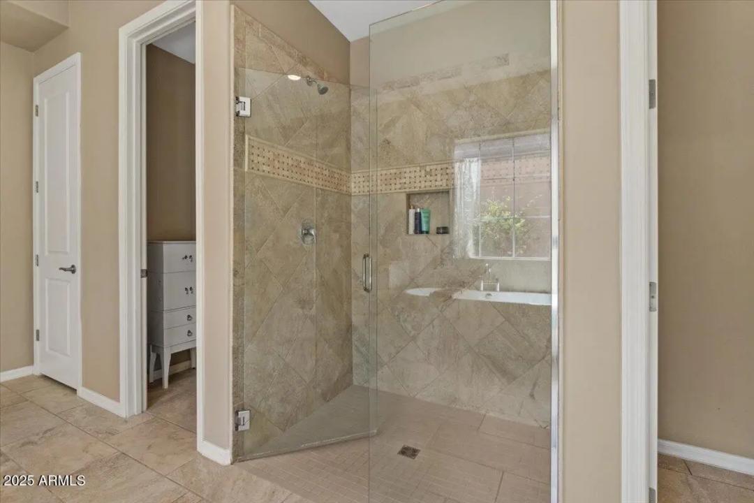 Real Estate Picture 29