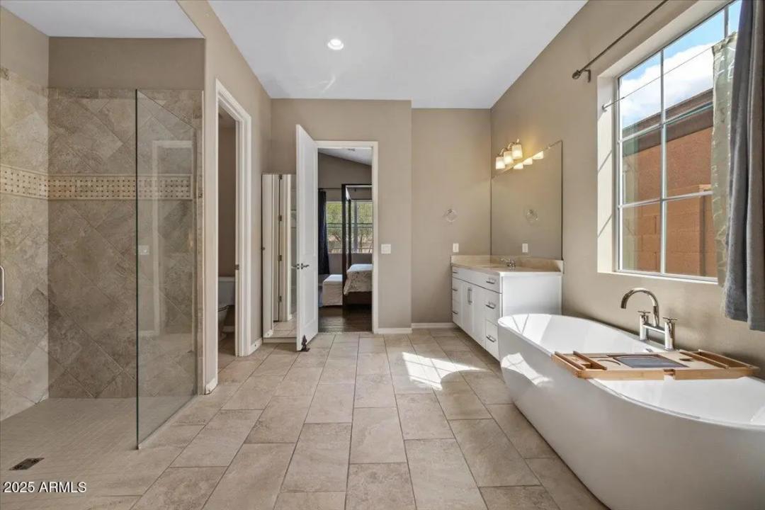 Real Estate Picture 30