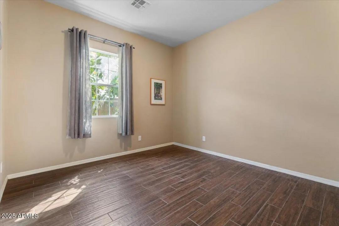 Real Estate Picture 35