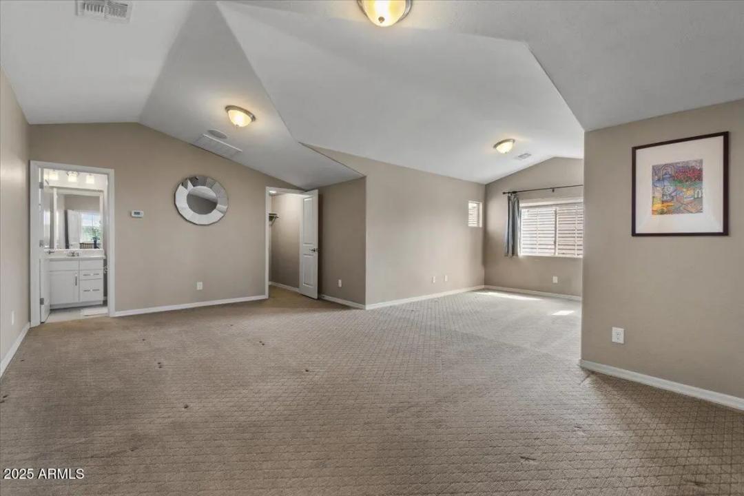 Real Estate Picture 39