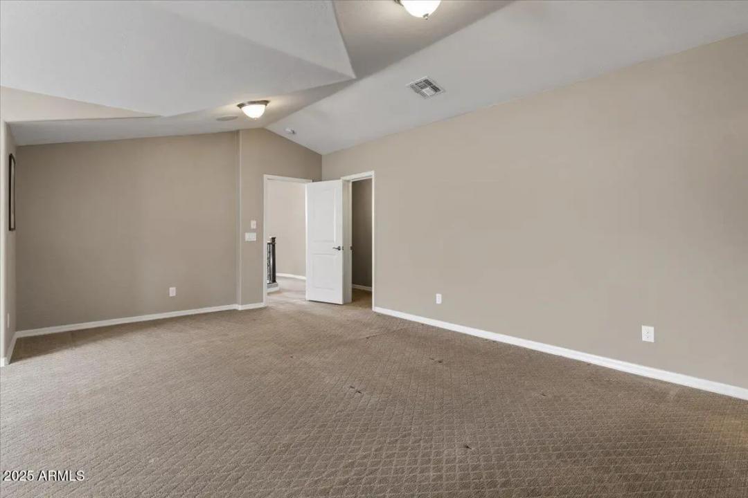 Real Estate Picture 40