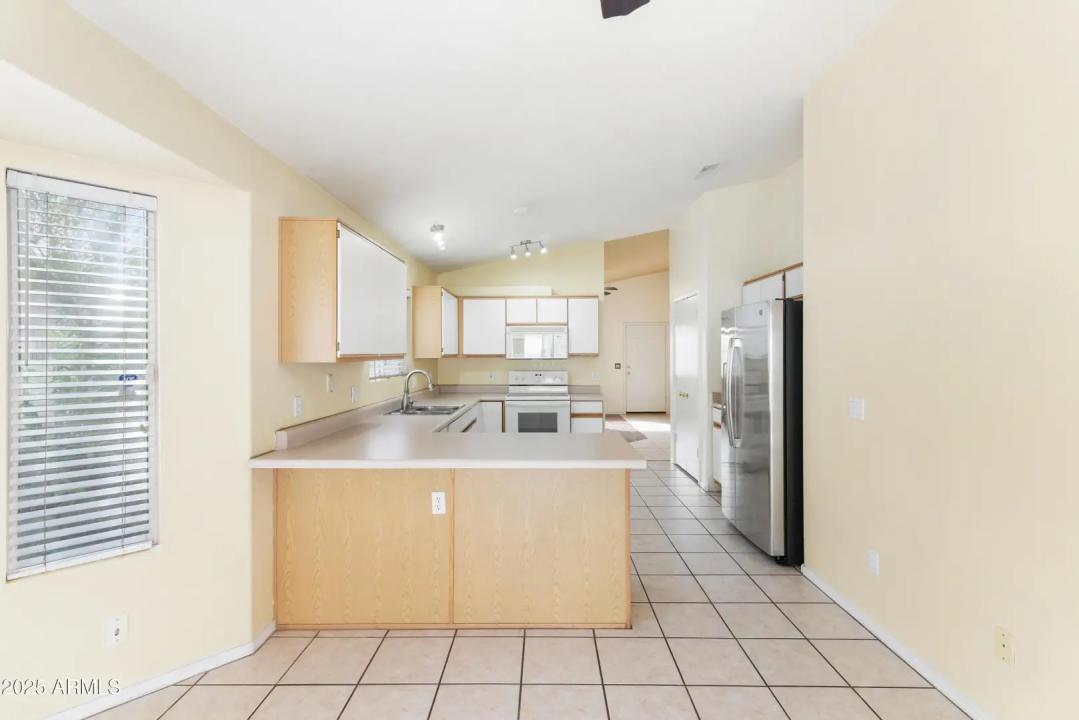 Real Estate Picture 10