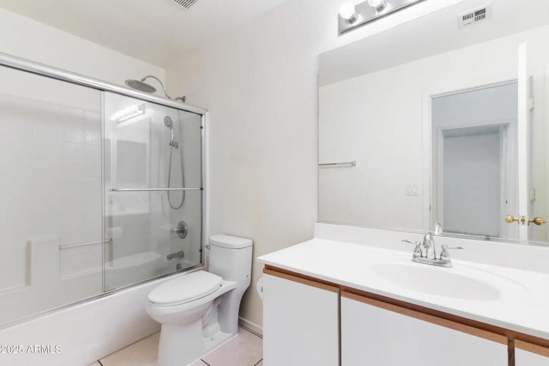 Real Estate Picture 22