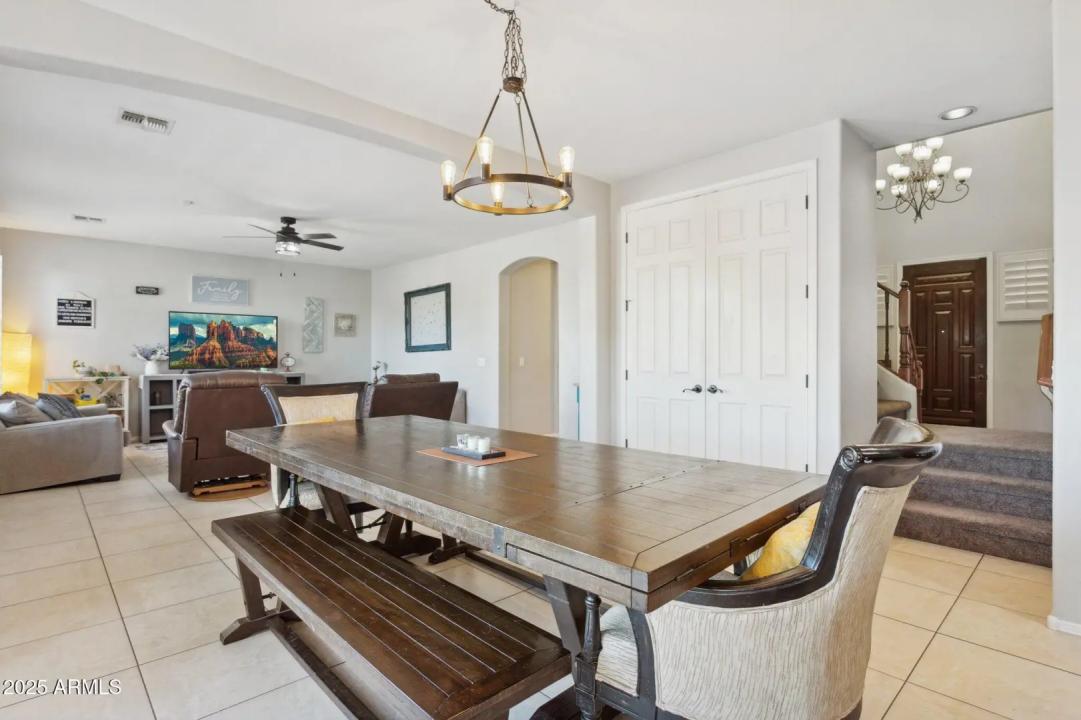 Real Estate Picture 6