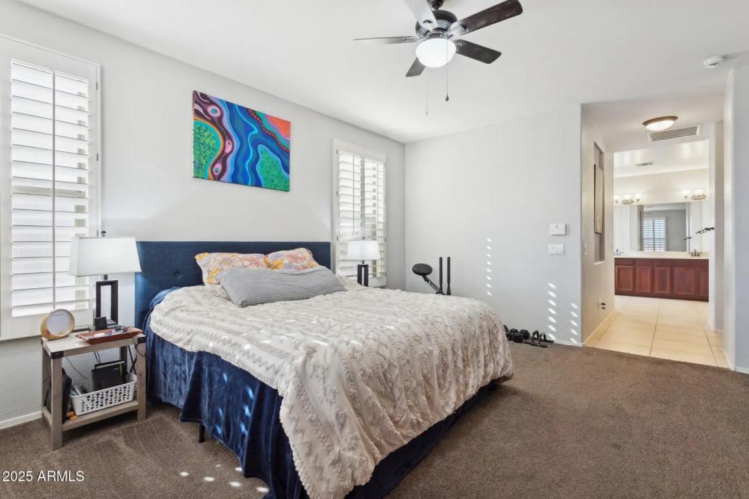 Real Estate Picture 17