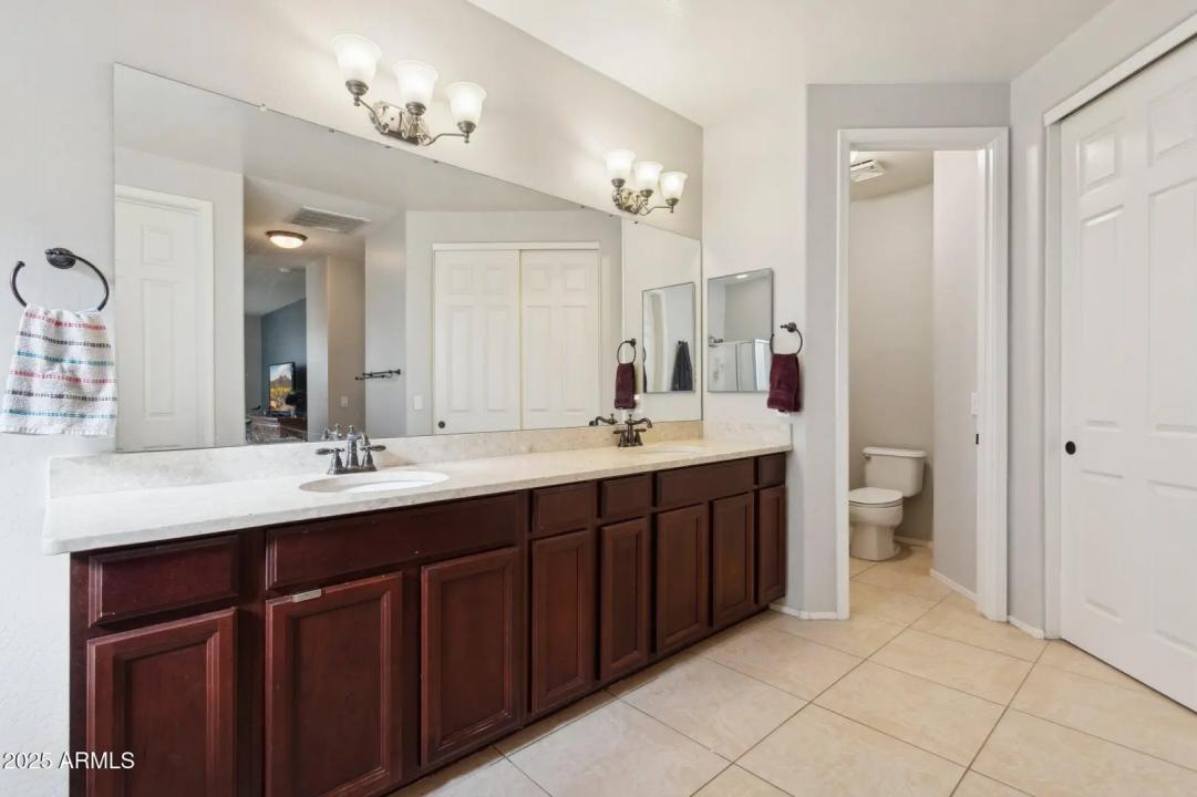 Real Estate Picture 20