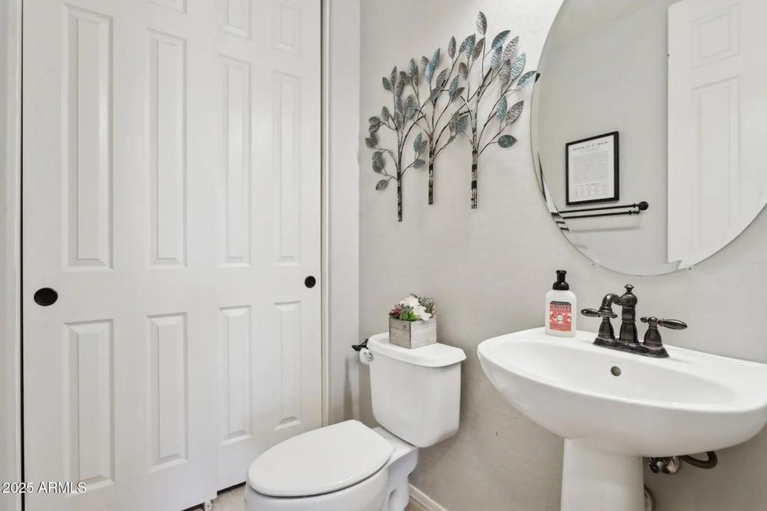 Real Estate Picture 26