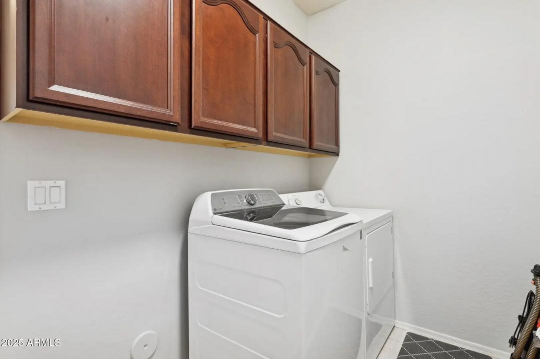 Real Estate Picture 27