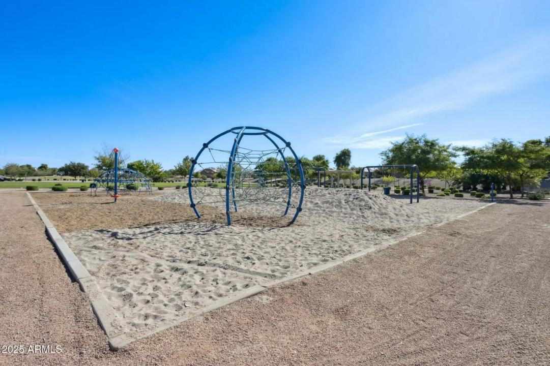 Real Estate Picture 38