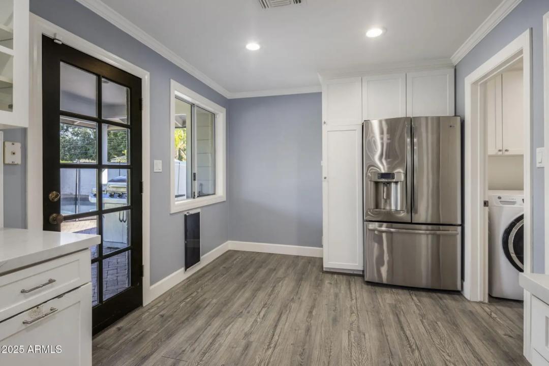 Real Estate Picture 13