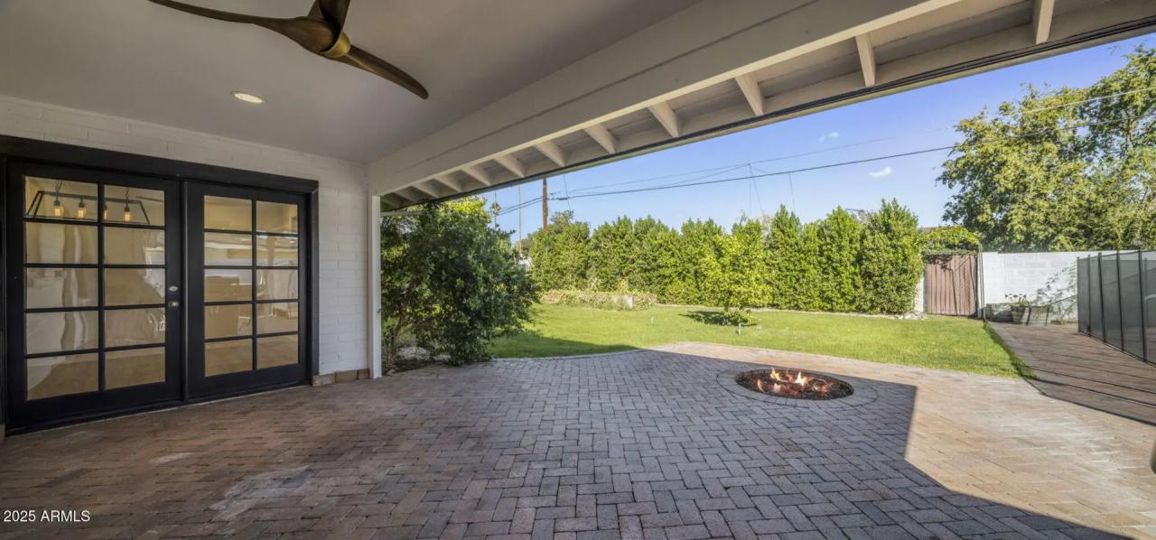 Real Estate Picture 23