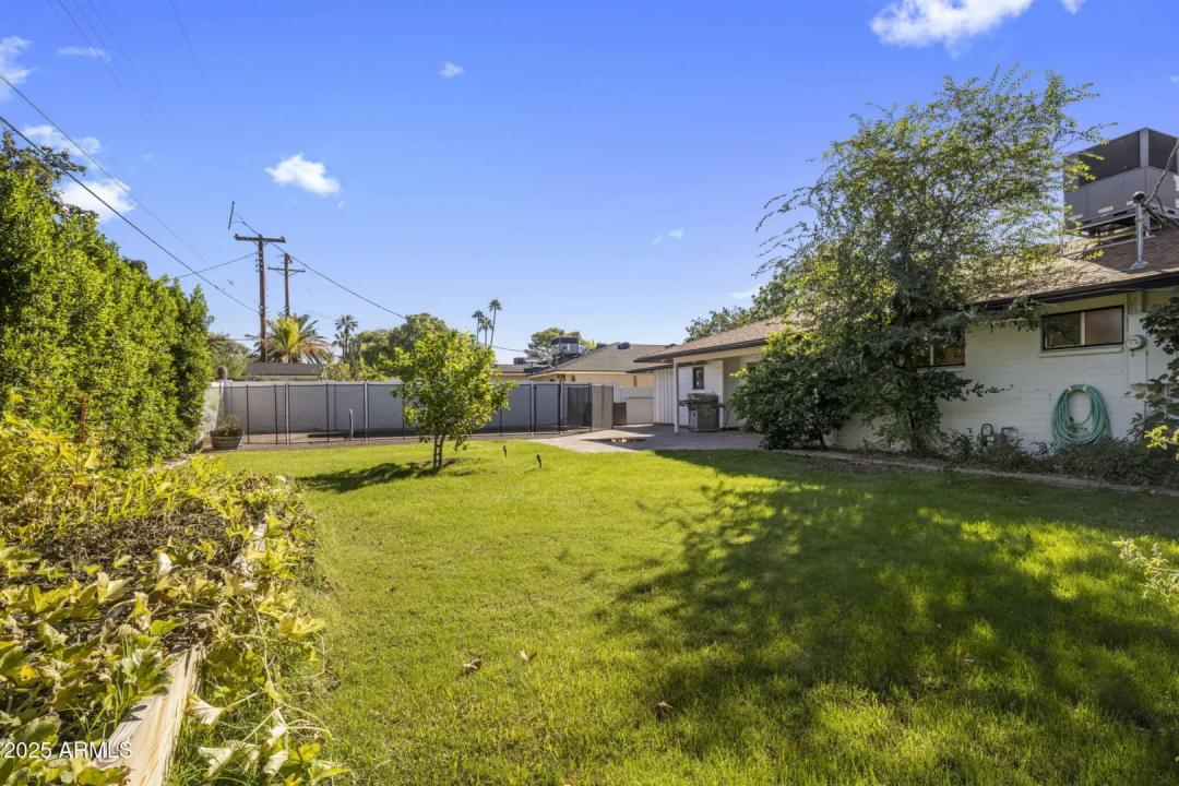 Real Estate Picture 26