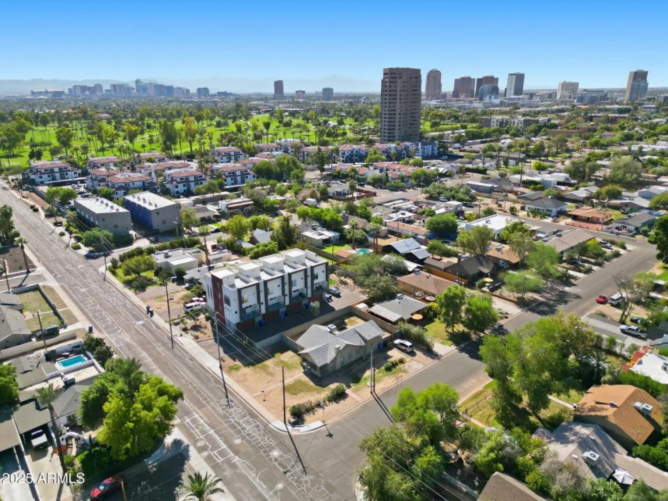 Real Estate Picture 1