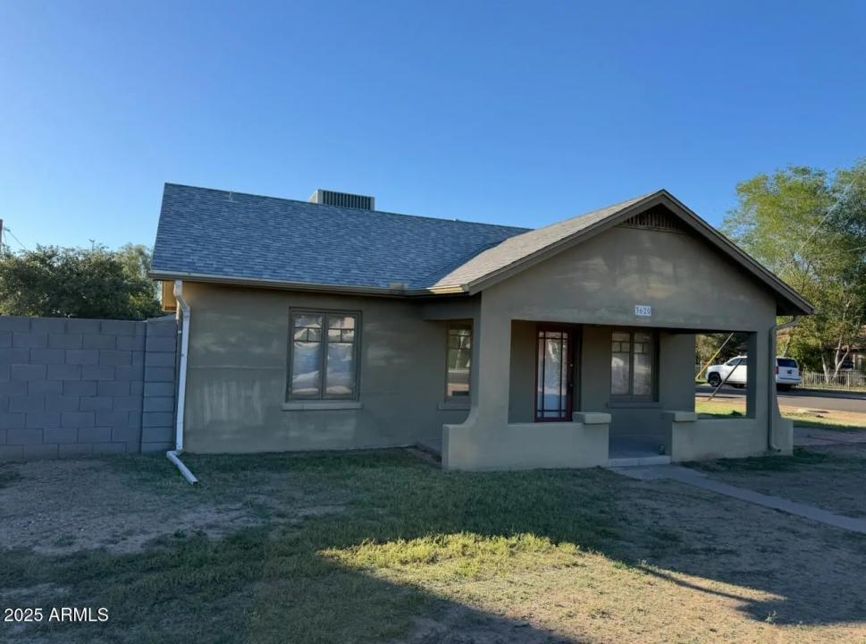 Real Estate Picture 8