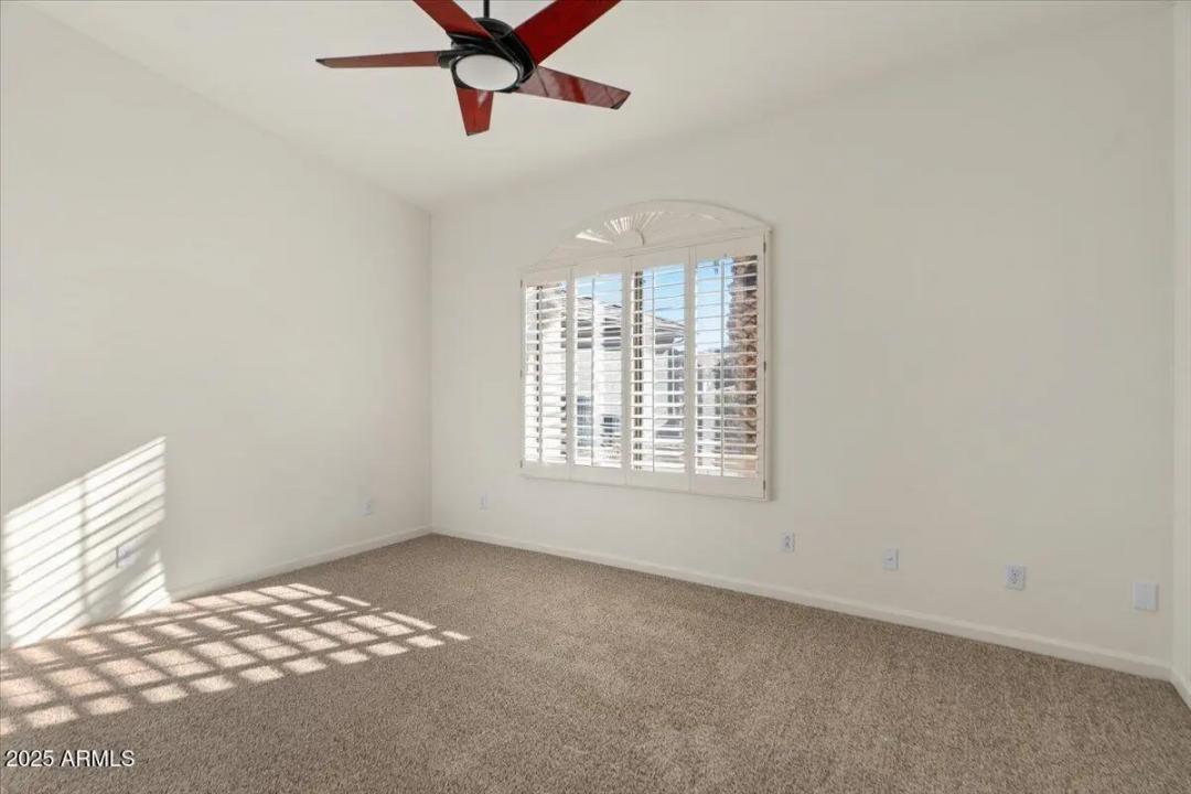 Real Estate Picture 15