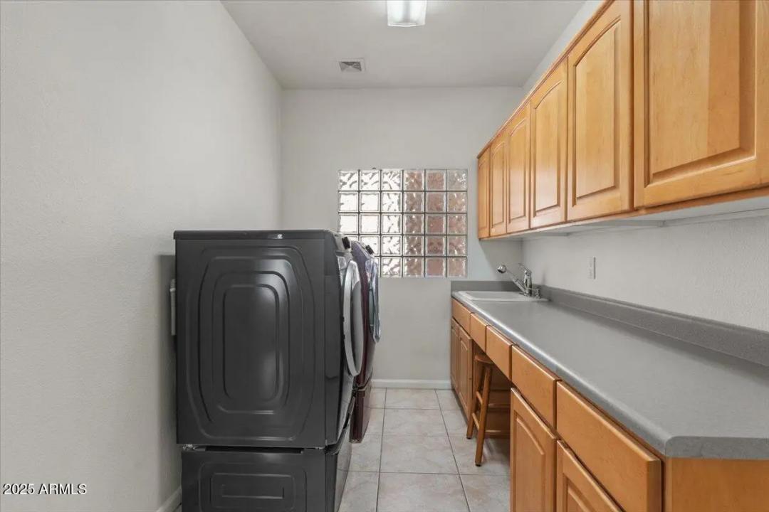 Real Estate Picture 43