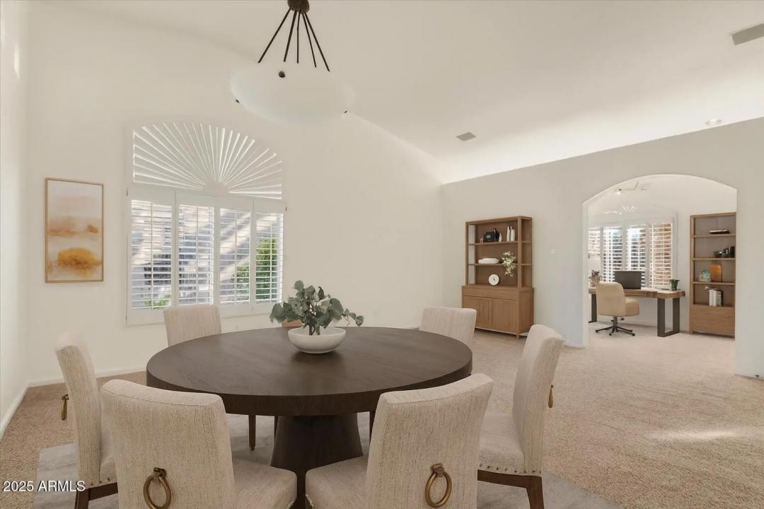 Real Estate Picture 4