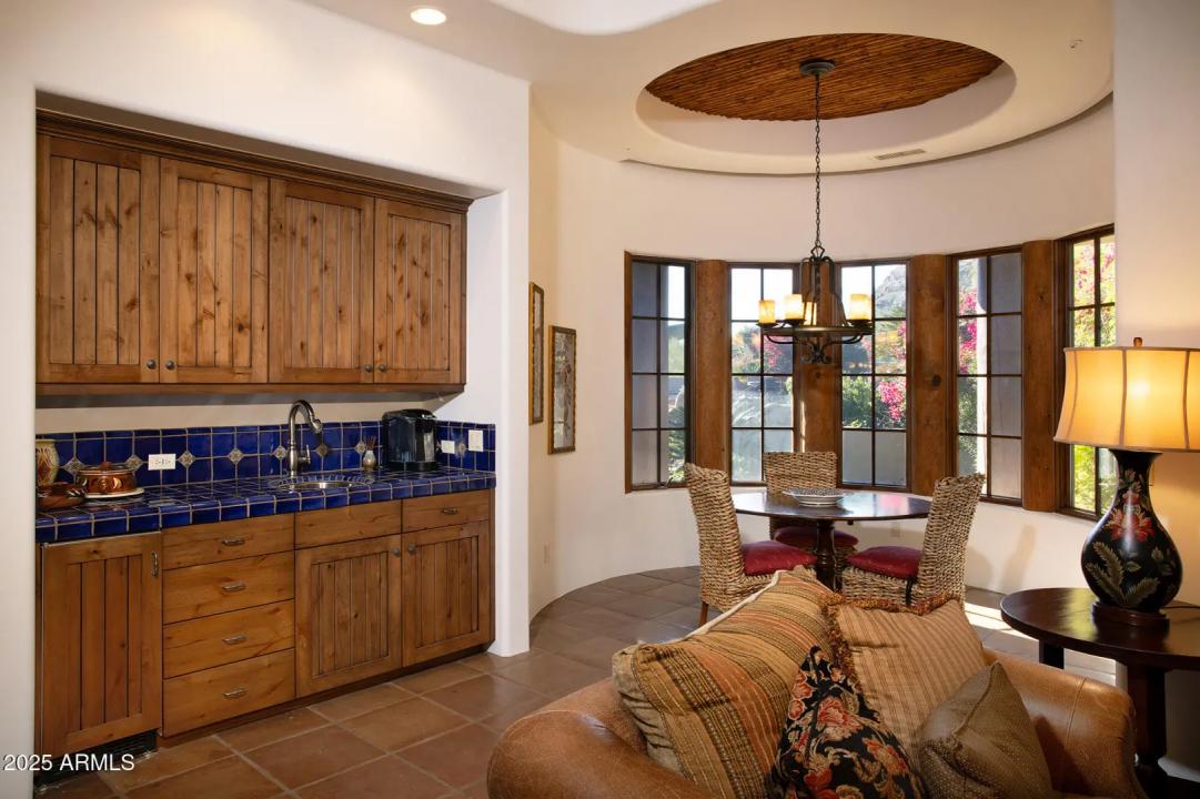 Real Estate Picture 17