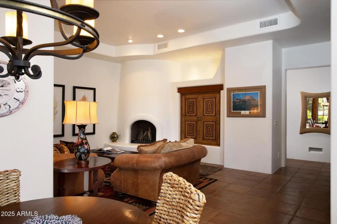 Real Estate Picture 19