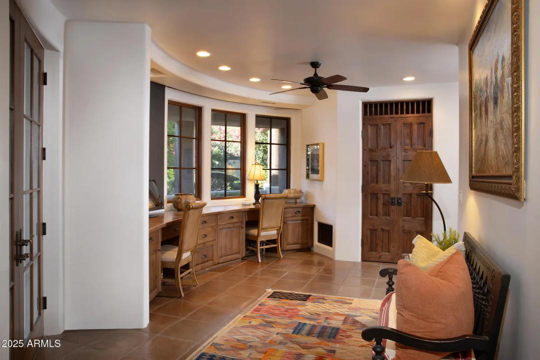 Real Estate Picture 13