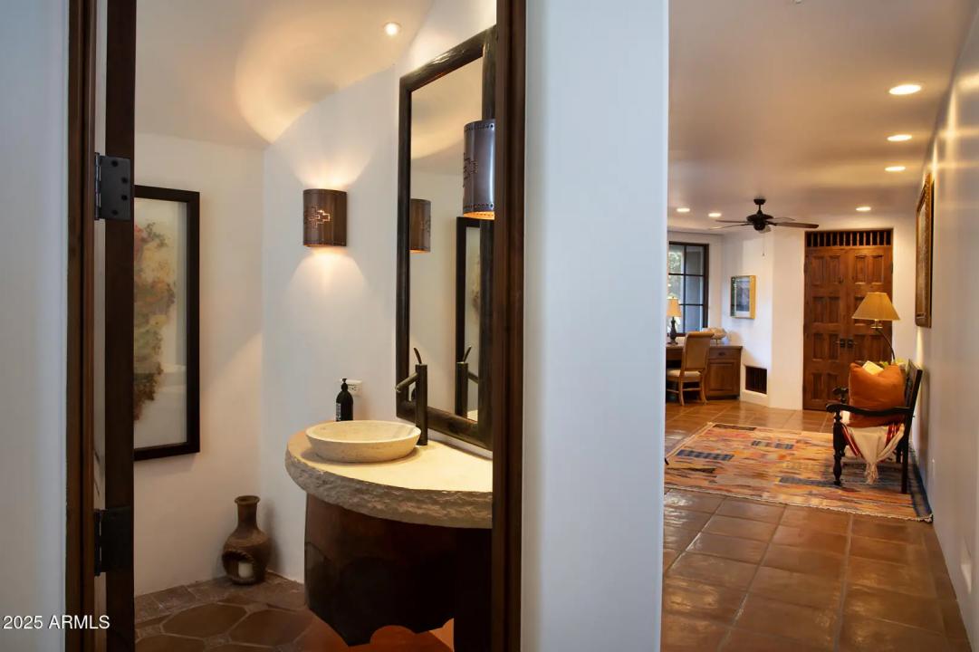 Real Estate Picture 14