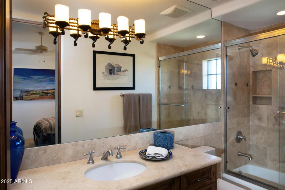 Real Estate Picture 43