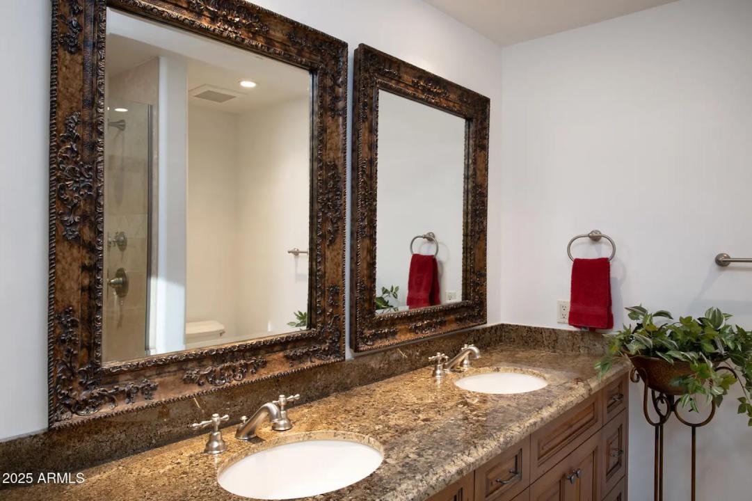 Real Estate Picture 15