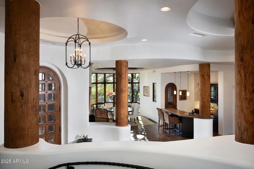 Real Estate Picture 19