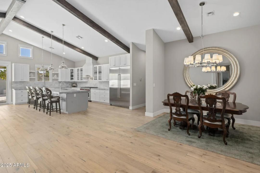 Real Estate Picture 7