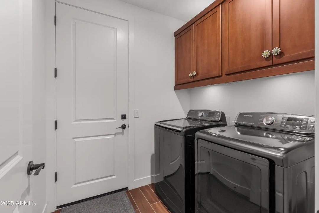 Real Estate Picture 22