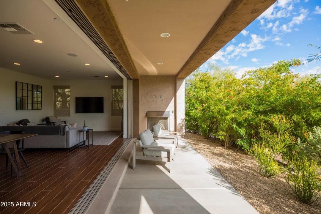 Real Estate Picture 24