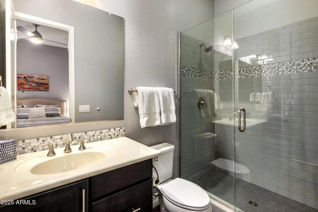 Real Estate Picture 21