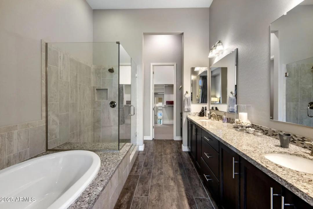 Real Estate Picture 13